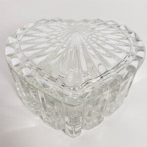 Mikasa Heavy Heart Shaped Clear Glass Gift Jewelry Box with Lid, New and Unused